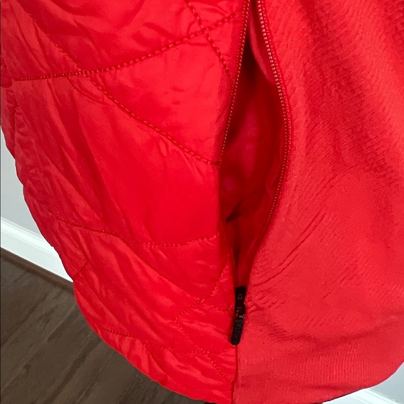 Athleta Insulated Flurry PrimaLoft® Vest - Picture 5 of 9